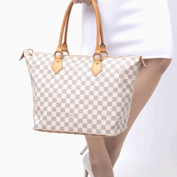 louis vuitton saleya